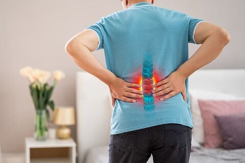 Multe motive pot provoca dureri severe de spate